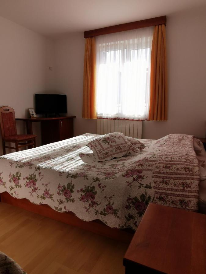 Farm Stay Pri Cepcovih Golac Eksteriør billede